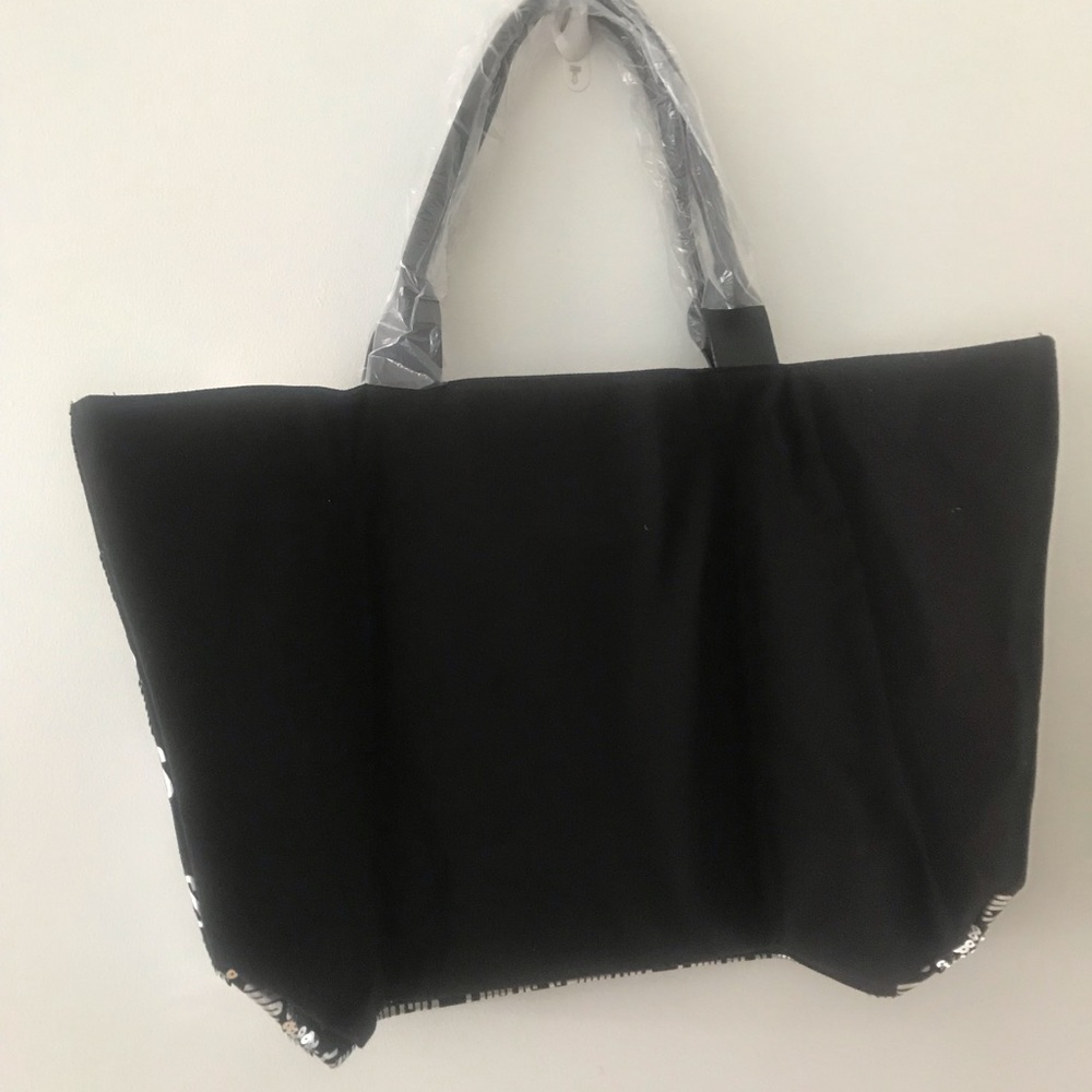 Hand bag